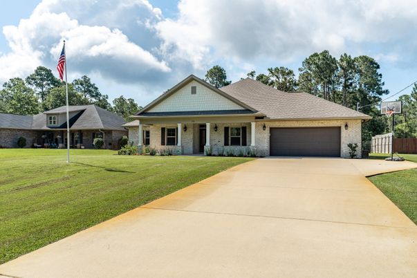 Attached, Exterior, Facade, Ranch