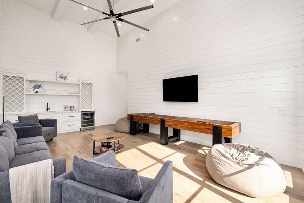 Interior, Living room, Pendant Lights, Recessed Lighting, Stone Walls, Wood Texture Flooring