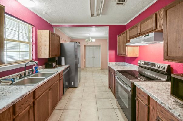 Chandelier, Interior, Kitchen