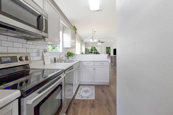 Interior, Kitchen, Stainless Steel Appliances, Wood Texture Flooring