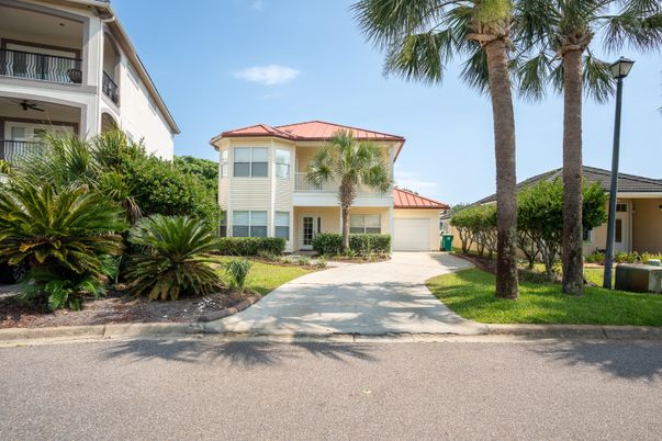 Detached Garage, Exterior, Facade, Mediterranean