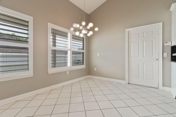 Empty room, Interior, Pendant Lights