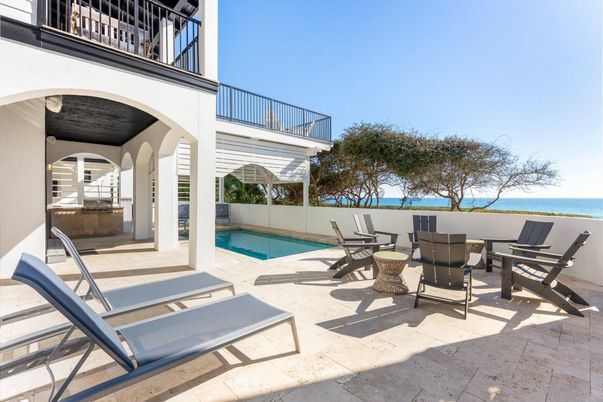 Exterior, Pool, Water