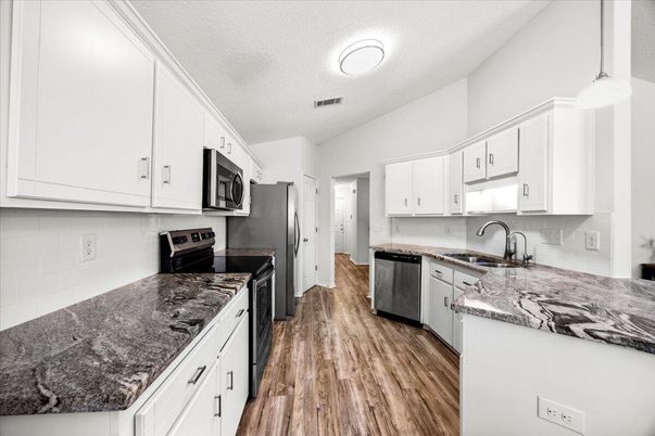 Interior, Kitchen, Pendant Lights, Wood Texture Flooring