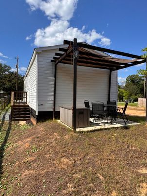 Backyard, Detached Garage, Exterior
