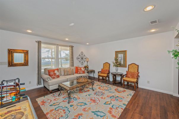 Interior, Living room, Recessed Lighting, Wood Texture Flooring