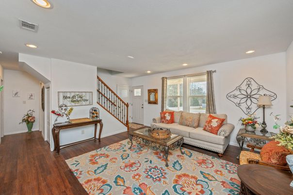 Interior, Living room, Recessed Lighting, Wood Texture Flooring