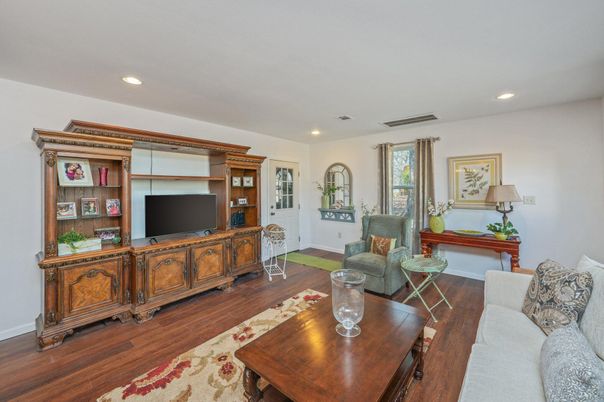 Interior, Living room, Recessed Lighting, Wood Texture Flooring