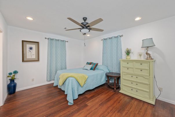 Bedroom, Interior, Recessed Lighting, Wood Texture Flooring