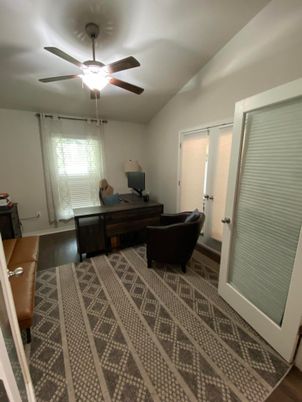 Home Office, Interior
