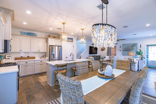 Dining room, Interior, Kitchen, Pendant Lights, Recessed Lighting, Stainless Steel Appliances