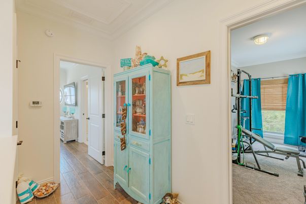 Interior, Washer, Wood Texture Flooring