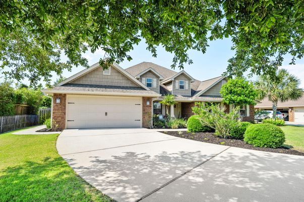Attached, Exterior, Facade, Brick Facade, Ranch