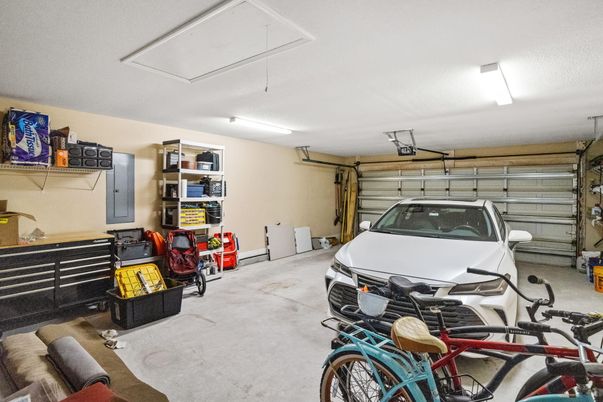 Garage, Interior