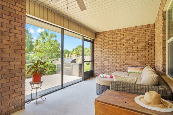 Interior, Living room, Stone Walls, Sun Room