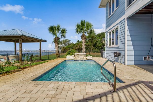 Exterior, Pool, Water