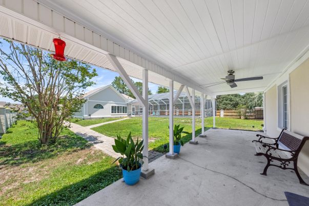 Backyard, Exterior, Sun Room