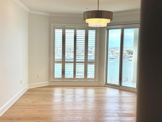 Chandelier, Empty room, Interior, Wood Texture Flooring