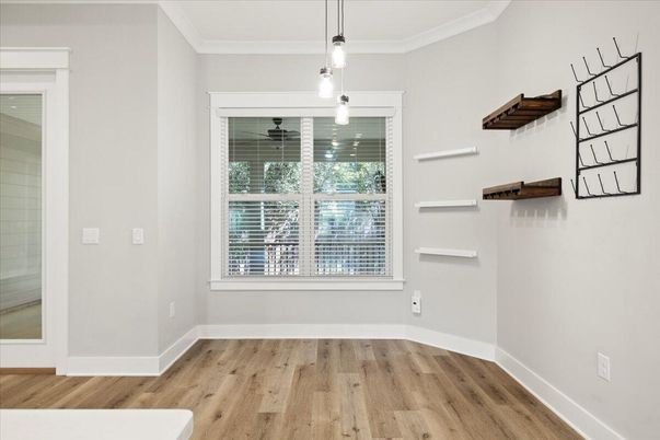 Empty room, Interior, Pendant Lights, Wood Texture Flooring