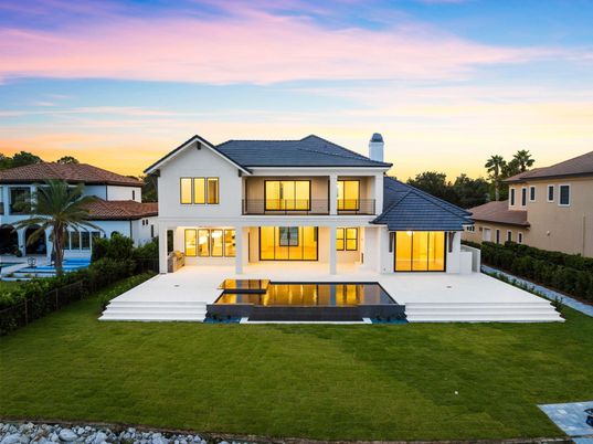 Backyard, Exterior, Facade, Farmhouse