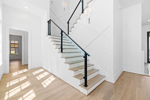 Interior, Recessed Lighting, Wood Texture Flooring