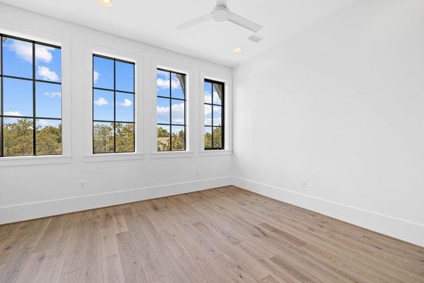 Empty room, Interior, Recessed Lighting, Water, Wood Texture Flooring