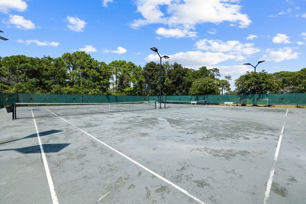 Exterior, Tennis Courts