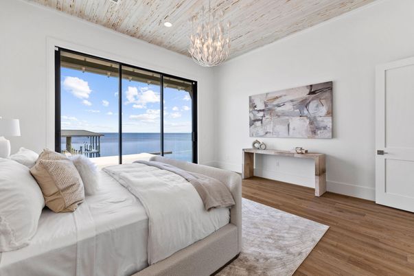 Bedroom, Interior, Pendant Lights, Recessed Lighting, Water, Wood Texture Flooring