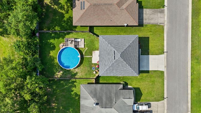 Exterior, Drone