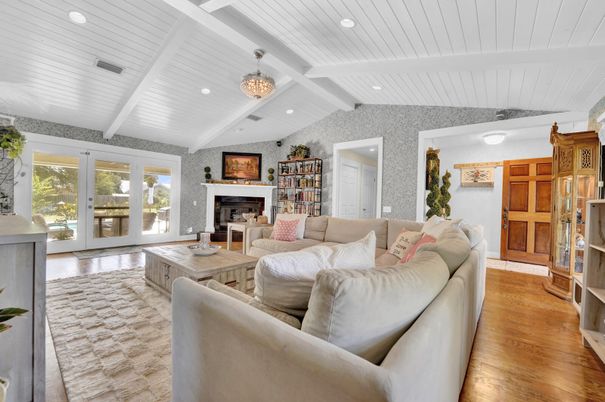 Chandelier, Fireplace, Interior, Living room, Recessed Lighting, Wood Texture Flooring