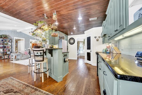 Dining room, Interior, Kitchen, Recessed Lighting, Wooden Ceilings, Wood Texture Flooring
