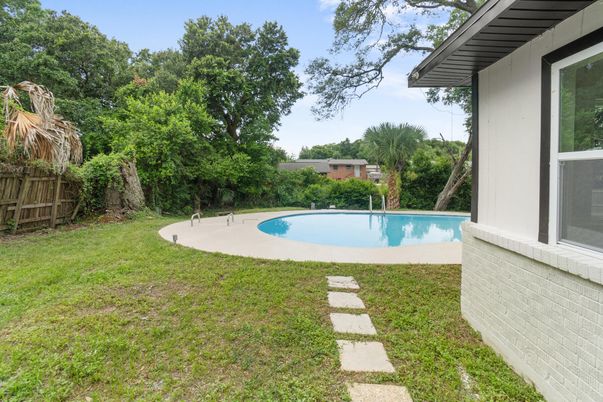 Backyard, Exterior, Pool