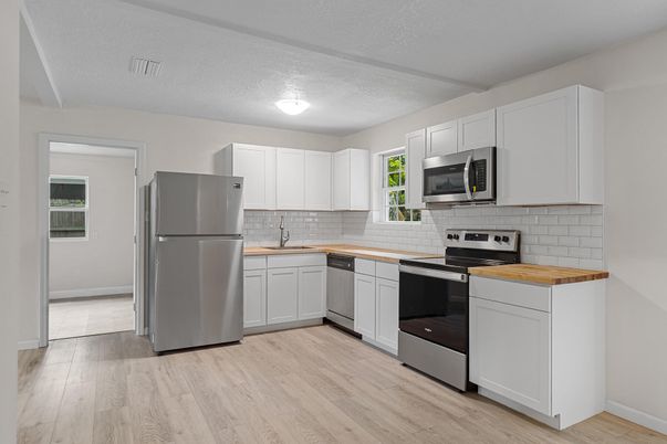 Interior, Kitchen, Stainless Steel Appliances, Wood Texture Flooring
