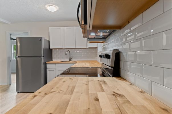 Interior, Kitchen, Stainless Steel Appliances