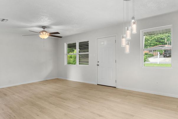 Empty room, Interior, Pendant Lights, Wood Texture Flooring