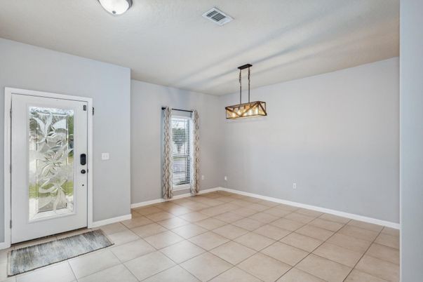 Empty room, Interior, Pendant Lights