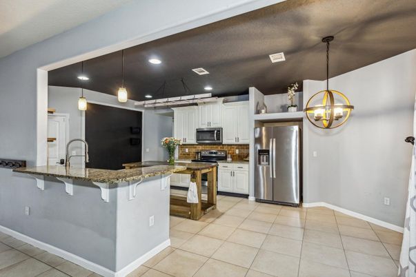 Interior, Kitchen, Pendant Lights, Recessed Lighting, Stainless Steel Appliances