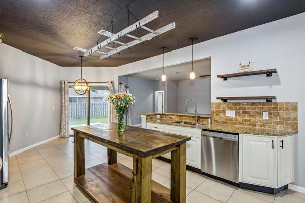 Interior, Kitchen, Pendant Lights, Stainless Steel Appliances