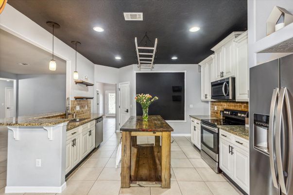 Interior, Kitchen, Pendant Lights, Recessed Lighting, Stainless Steel Appliances