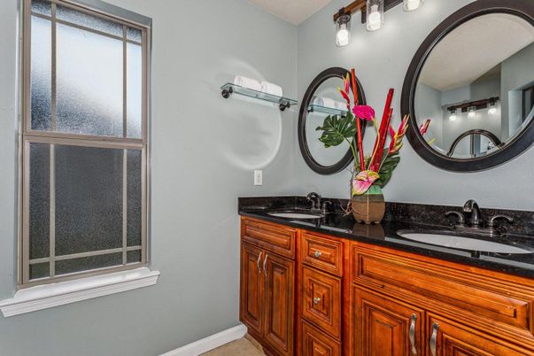 Bathroom, Dual Sink Vanities, Interior