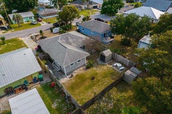 Exterior, Drone