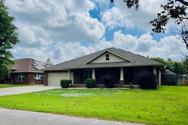 Attached, Backyard, Exterior, Facade, Brick Facade, Ranch
