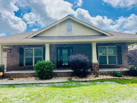 Exterior, Facade, Brick Facade, Ranch