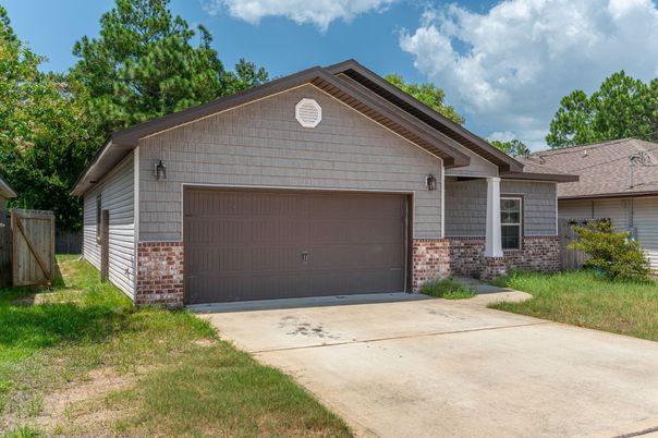 Detached Garage, Exterior