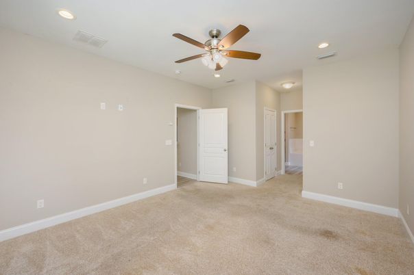 Empty room, Interior, Recessed Lighting
