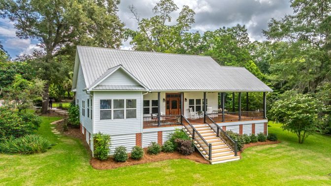 Backyard, Exterior, Facade, Cape Cod