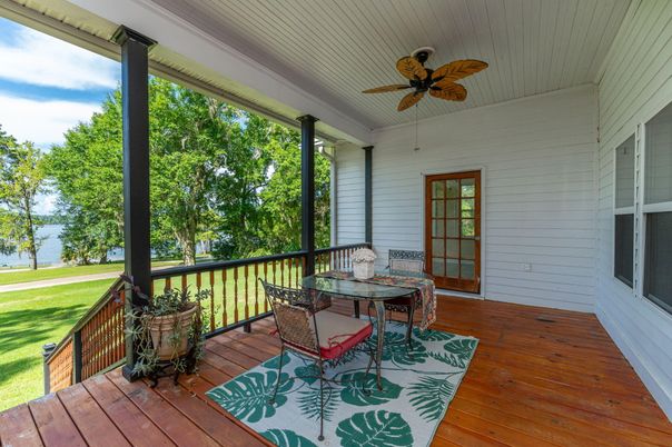 Interior, Sun Room, Water, Wood Texture Flooring