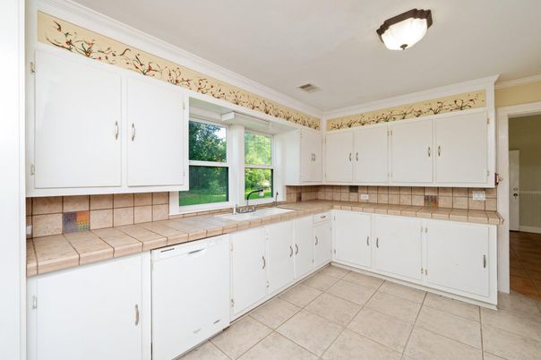 Interior, Kitchen, Tile Countertops