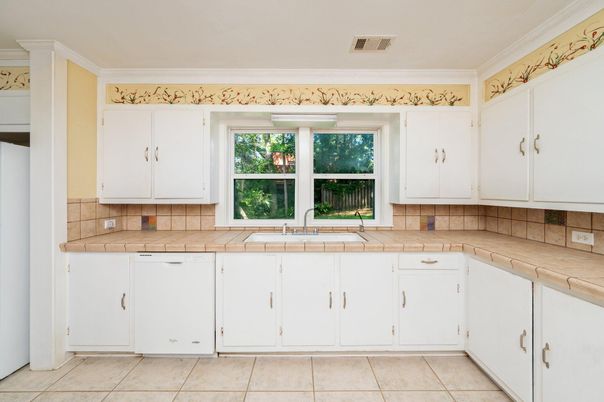 Interior, Kitchen, Tile Countertops