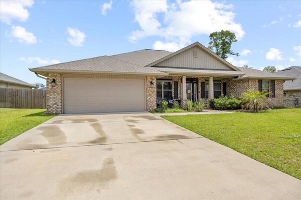 Attached, Exterior, Facade, Brick Facade, Ranch